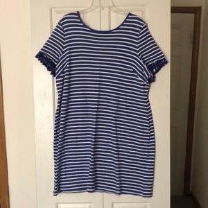 Summer dress with cute tassel fringe on sleeves